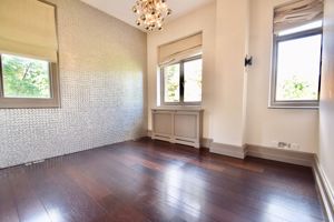 Photo 9- click for photo gallery